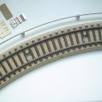 Eine spezielle Produktion für die einzige Spur 00 Uhrwerklok S870 stellen die Gleise 872A1/1 (gebogen) und 872D1/1 (gerade) dar. Im [...]