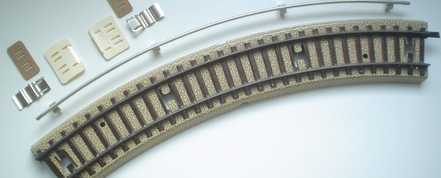 Eine spezielle Produktion für die einzige Spur 00 Uhrwerklok S870 stellen die Gleise 872A1/1 (gebogen) und 872D1/1 (gerade) dar. Im [...]