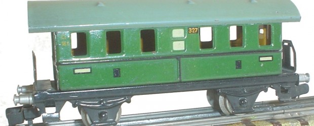 
Bereits mit dem Erscheinen der neuen Spurweite 00 im Märklin Programm, erhielt auch der zweiachsige Personenwagen der dritten Klasse mit [...]