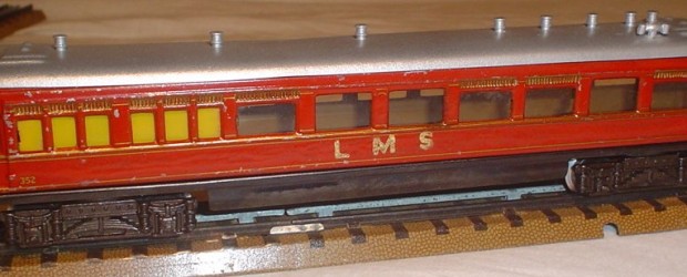 Schnellzugwagen waren bereit ab 1935 im Programm der Märklin Spur 00 Bahnen zu finden. Die 17,5 cm langen Wagen der [...]