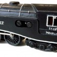 Sie w&auml;re sicher eines der gesuchtesten Modelle der Spurweite 00 gewesen wenn… ja wenn M&auml;rklin sich je zur Produktion der AK800 durchgerungen h&auml;tte. Das Modell der amerikanischen Dampflokomotive mit der schnittigen Stromlinienverkleidung blieb leider der...