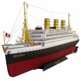 Nach fast 80 Jahren ohne ein Schiffsmodell im Katalog, fand sich im Jahre 2002 wieder ein Blechschiff aus dem Hause Märklin in den Regalen der Händler – der Nachbau eines historischen Modells aus den Märklin-Katalogen...