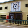 Für den Bau einer kleinen Tischbahn erschien im Jahre 1937 der Bahnhof 414 welches aus Blech gefertigt wurde. Neben dem Hauptgebäude war auf dem Blechsockel auch ein kleiner Güterschuppen mit Schiebetür, ein kleiner Zaun und...